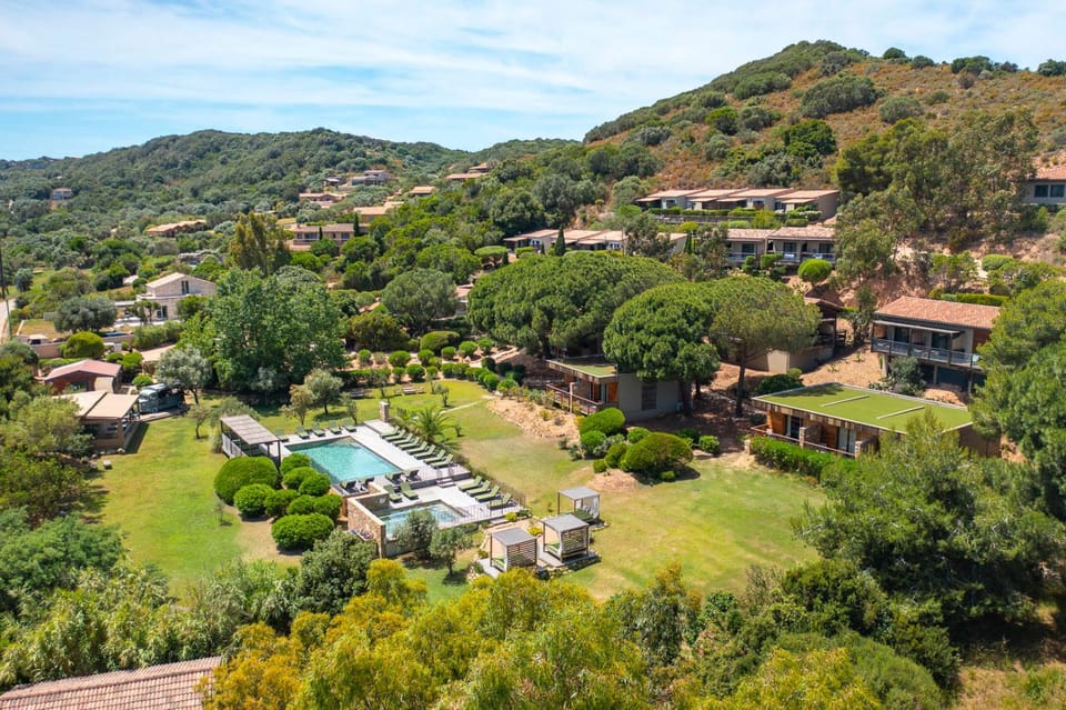 Property building, Bird's eye view
