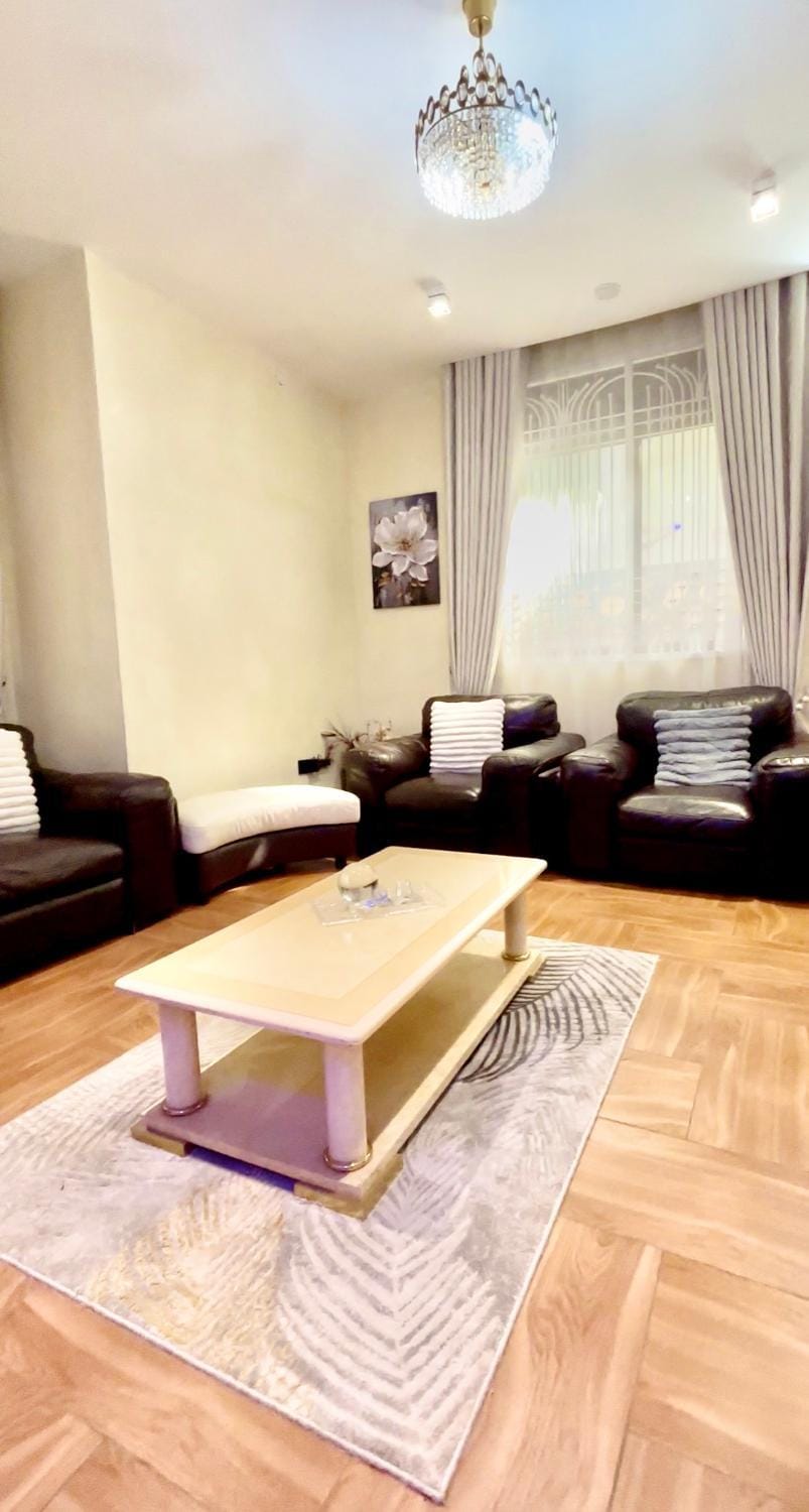 Fancy villas & homes Apartment in Uganda