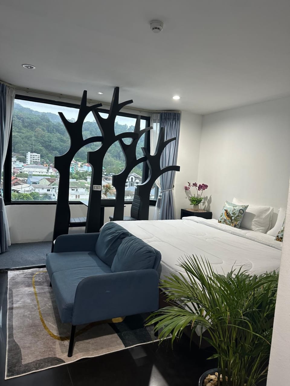 Grand Patong Service Apartment Black Coral Apartment in Patong