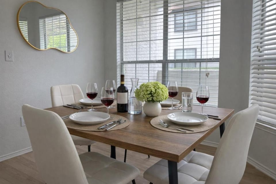 Apex Executive Apartments - Kathryn Lane Apartment in Frisco