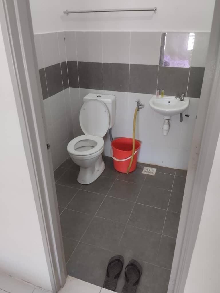 Diyana Homestay Mini No Kitchen House in Port Dickson
