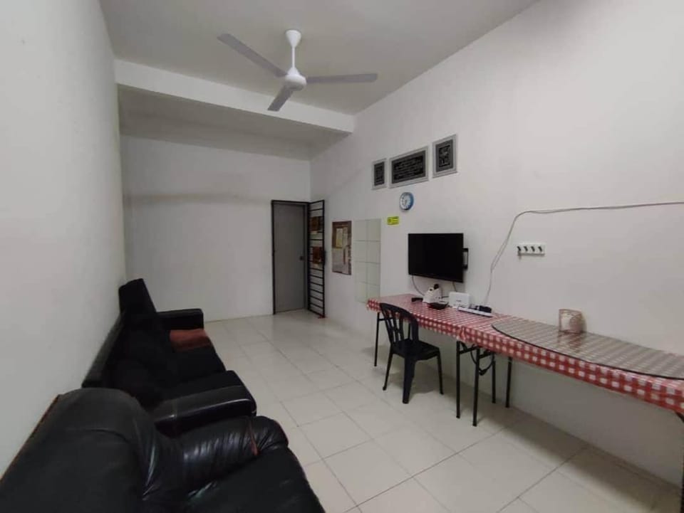 Diyana Homestay Mini No Kitchen House in Port Dickson