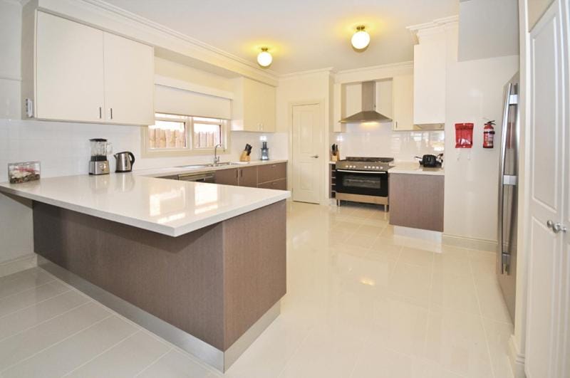 Carnarvon St - Stylish & Comfortable Urban Stay Bed and Breakfast in Melbourne