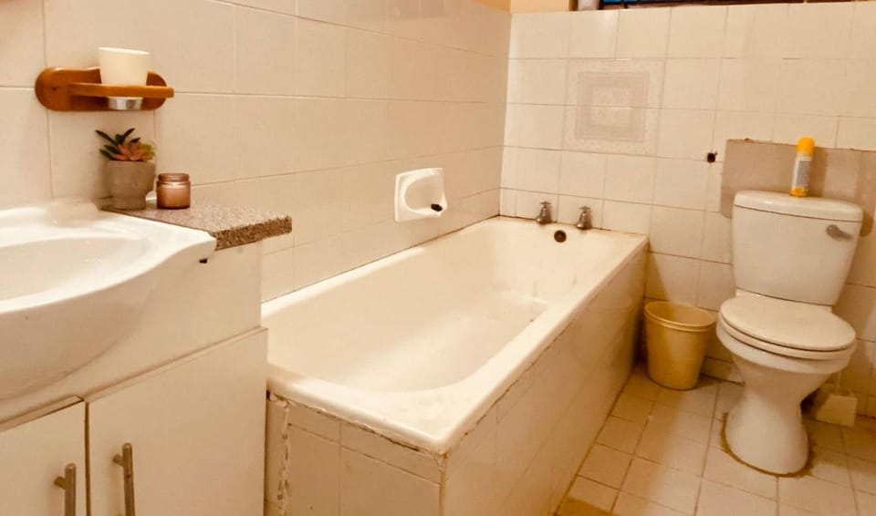 Toilet, Bathroom, Bath