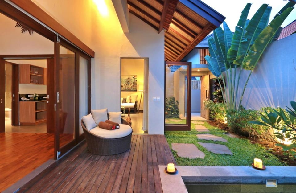 Property building, Patio