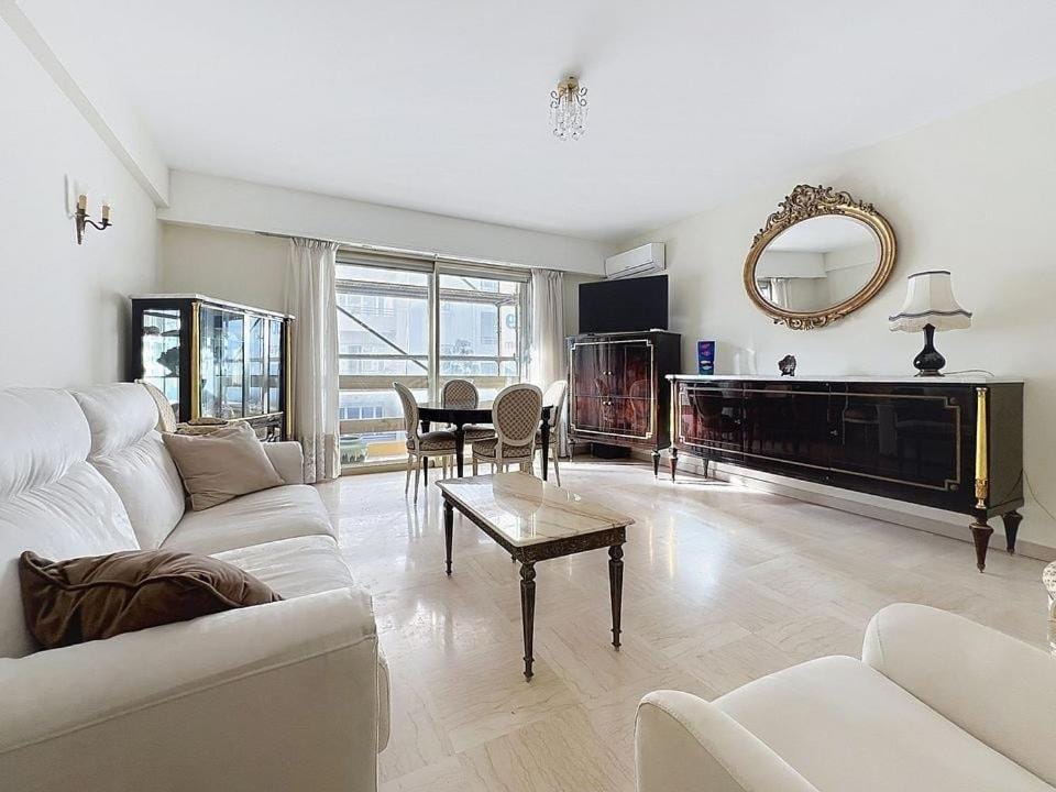 T3 spacieux Antibes centre avec doubles balcon Apartment in Antibes