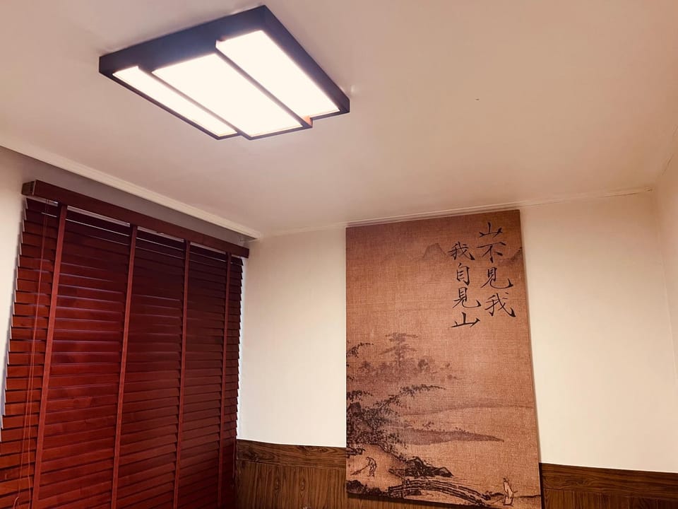 8, Korean traditional style house, near hongdae Apartment in Seoul