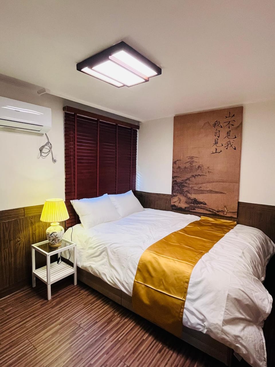 8, Korean traditional style house, near hongdae Apartment in Seoul
