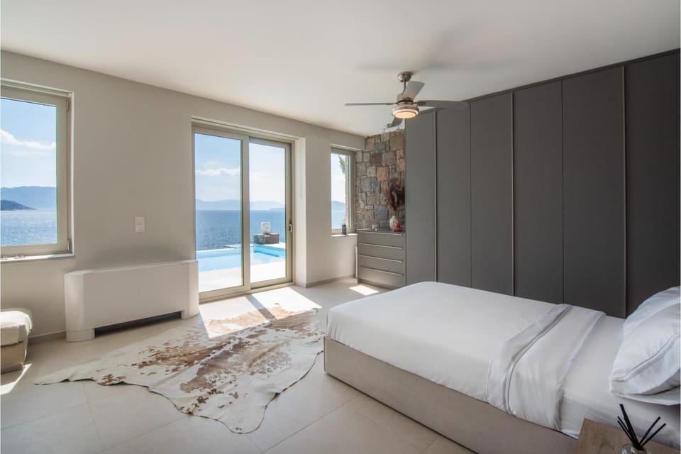 Bedroom, Sea view