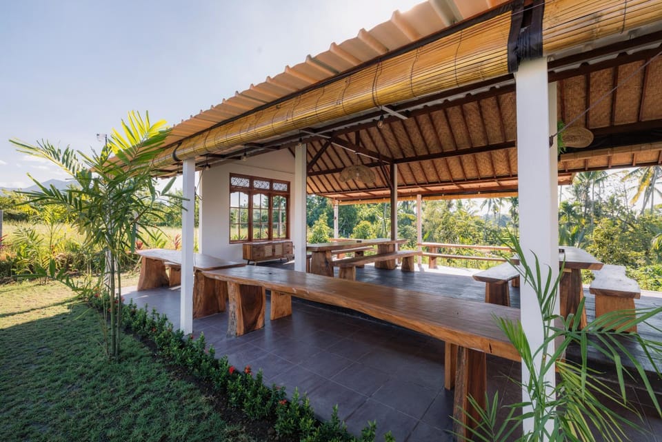 Day, Garden, Dining area, Garden view