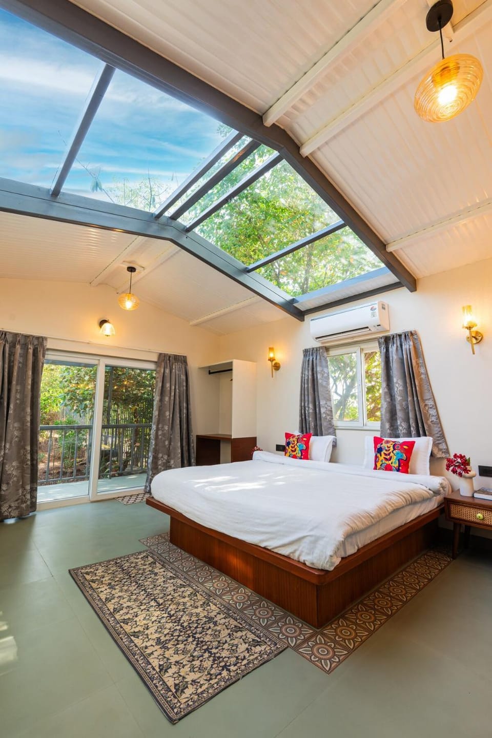 Treehouse Cozy Nature Retreat - by Vivasa Villas Apartment in Maharashtra