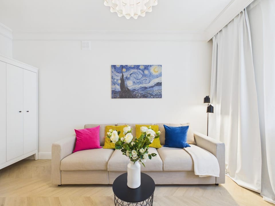 Living room, Seating area, Bedroom
