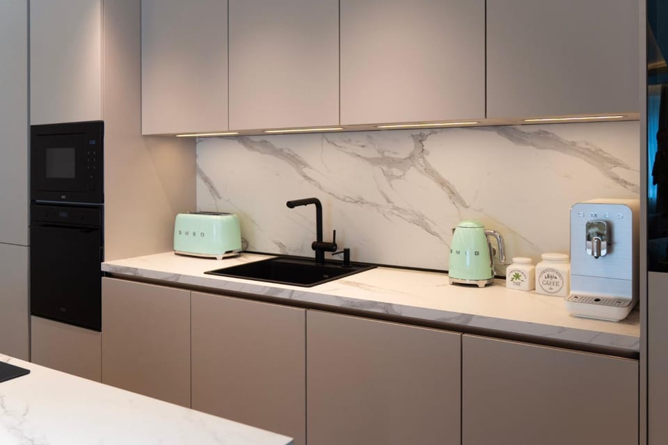 The Signature Collection - West Side Luxury Apartment in Cluj-Napoca