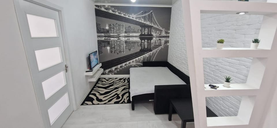 Bedroom, internet, internet