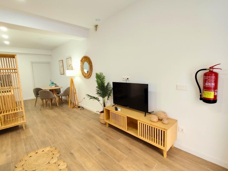 Communal lounge/ TV room, TV and multimedia