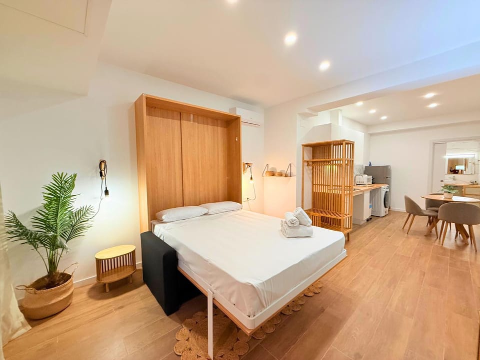 Kitchen or kitchenette, Photo of the whole room, Seating area, Dining area, Bedroom, wardrobe