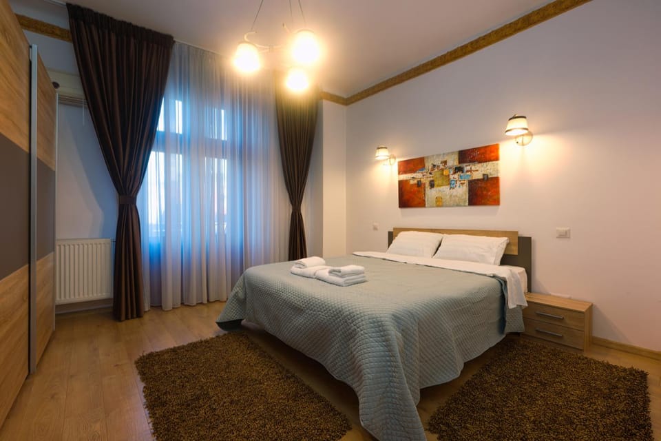 Bed, Bedroom, towels, towels