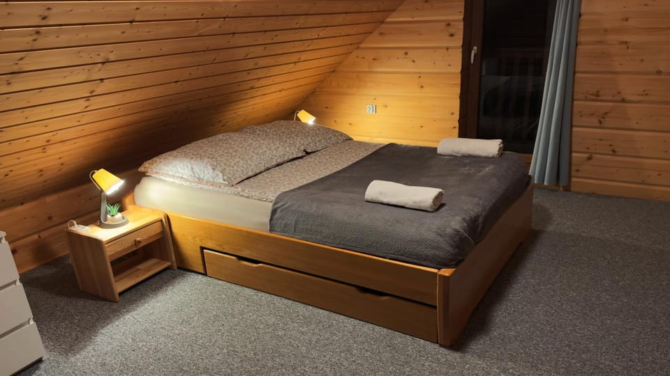Bed, Photo of the whole room, Bedroom, furniture, towels