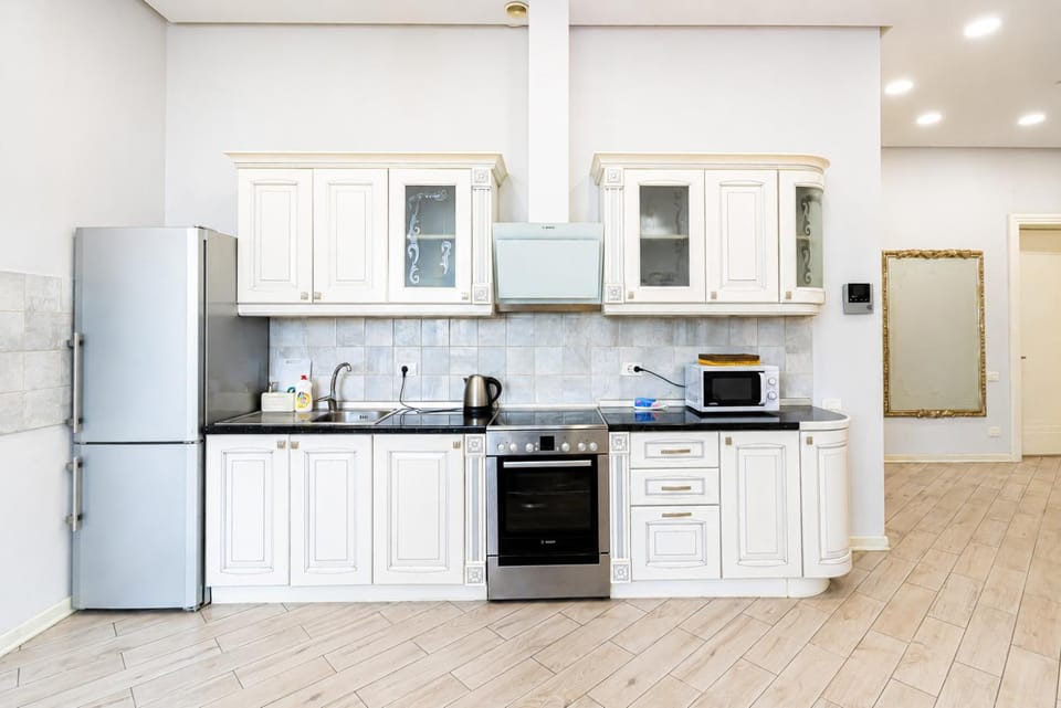 Kitchen or kitchenette, oven, pet friendly, pet friendly, kitchen, kitchen