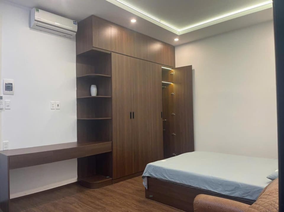 Bedroom, wardrobe