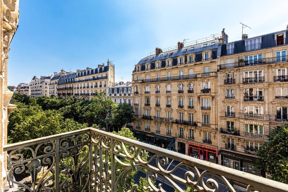 GuestReady - Parisian charm with a balcony Apartment in Paris