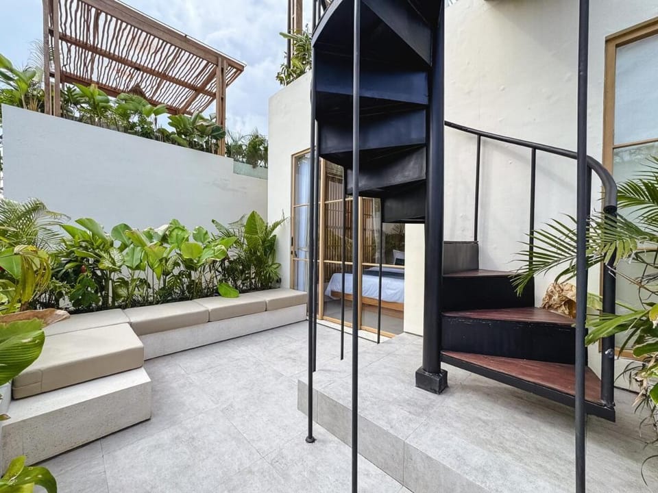 Casa Uluwatu - Seaview Villa with Private Rooftop Villa in Bali