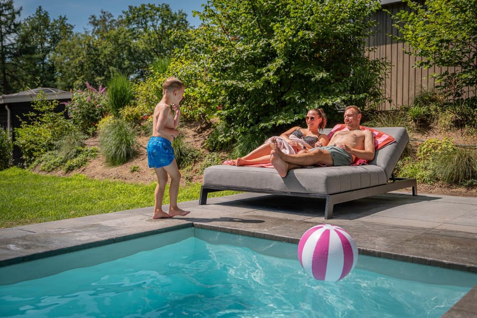 De Rimboe | Groepsvilla Douglas Villa in Hoenderloo