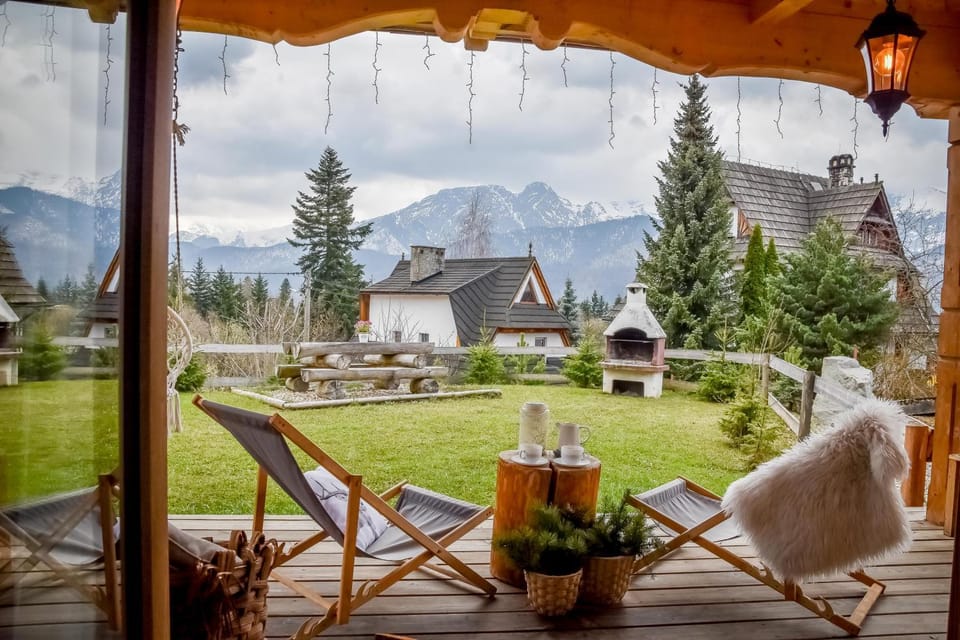 Balcony/Terrace, Mountain view