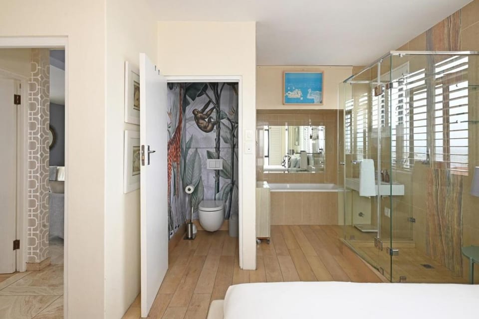2 Bed Penthouse | City & Sea View | 100m to Beach Apartment in Sea Point