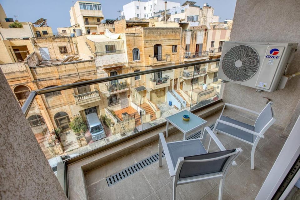 Bright & Brand New 3-Bedroom in Mscala by SF Homes Apartment in Marsaskala
