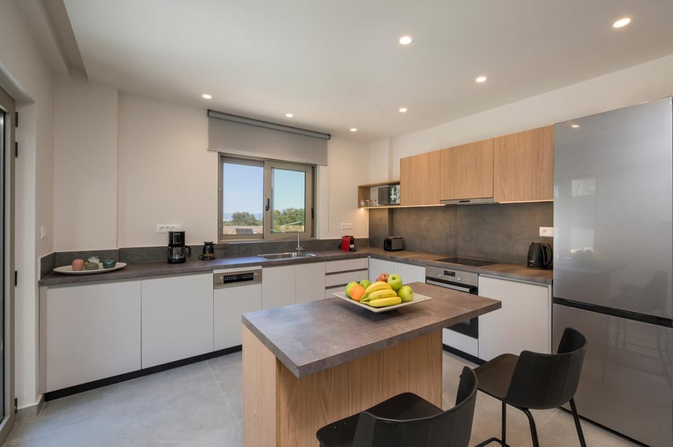 Kitchen or kitchenette, Food, stove