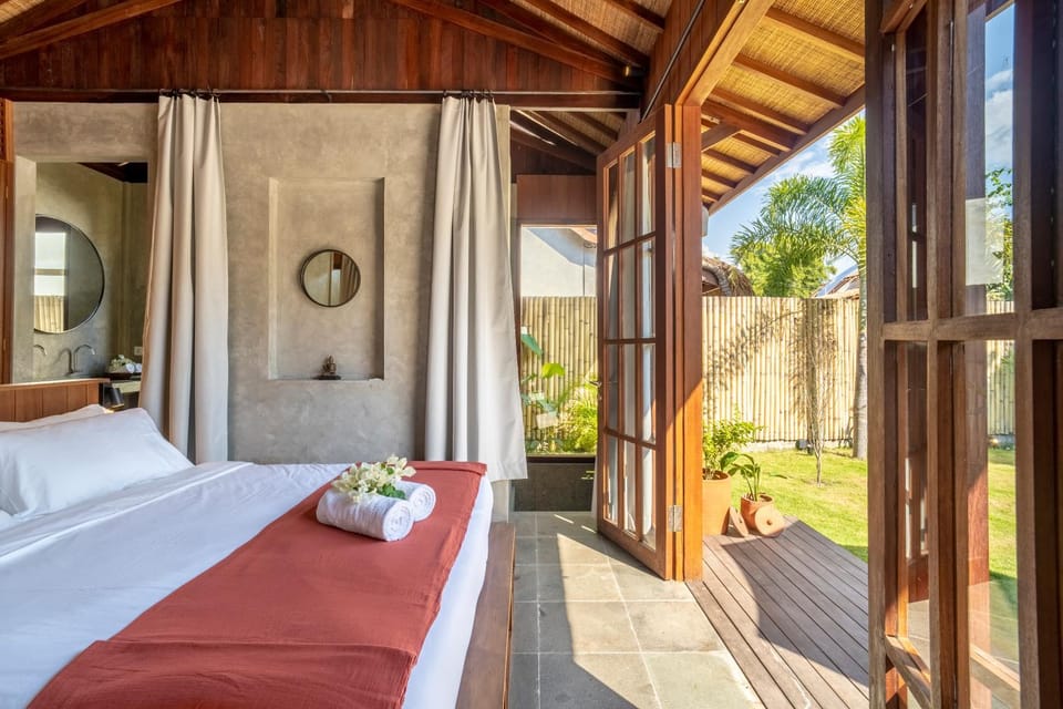 Bed, Garden, Photo of the whole room, Bedroom, Garden view