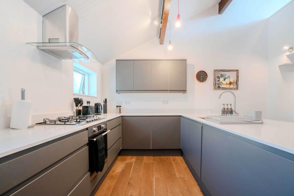 Kitchen or kitchenette, kitchen, kitchen
