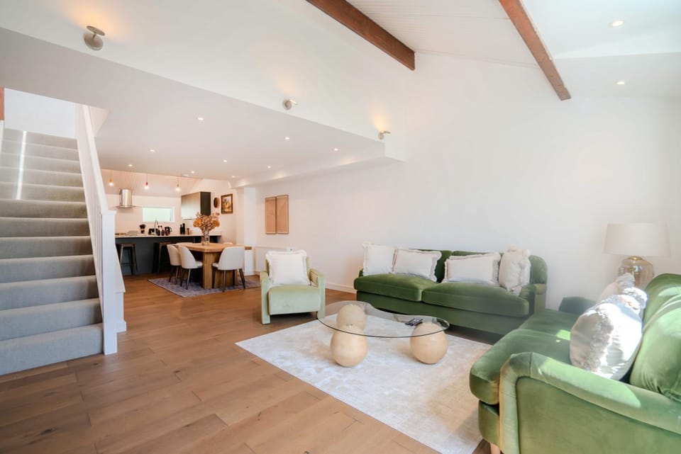 Communal lounge/ TV room, TV and multimedia, Living room