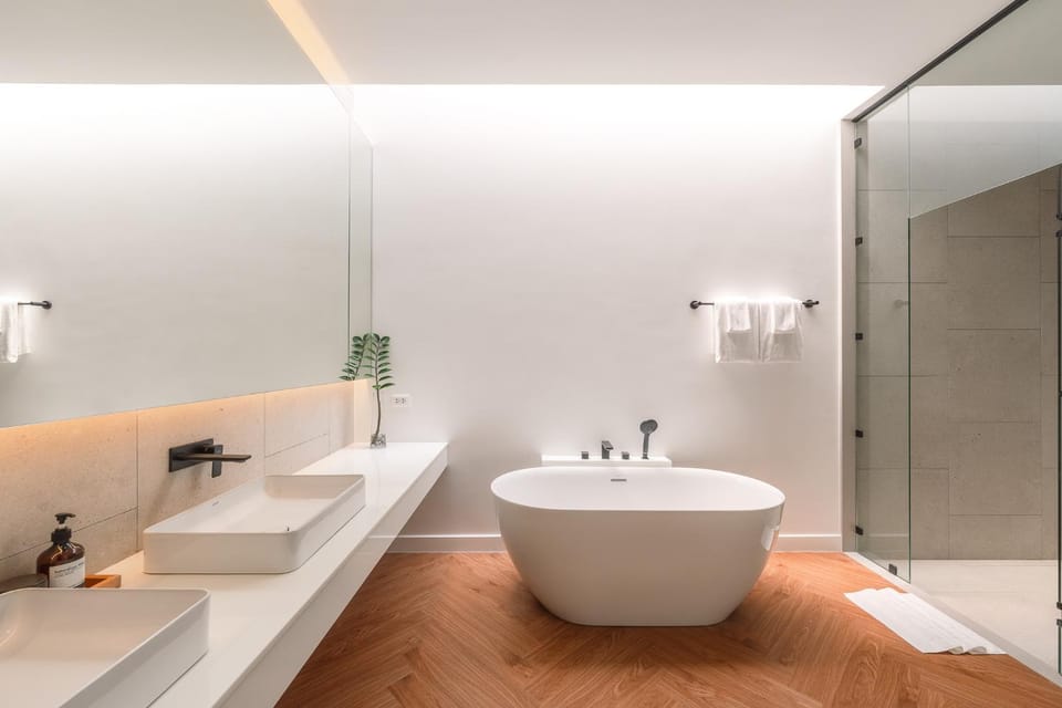 Bathroom, Bath