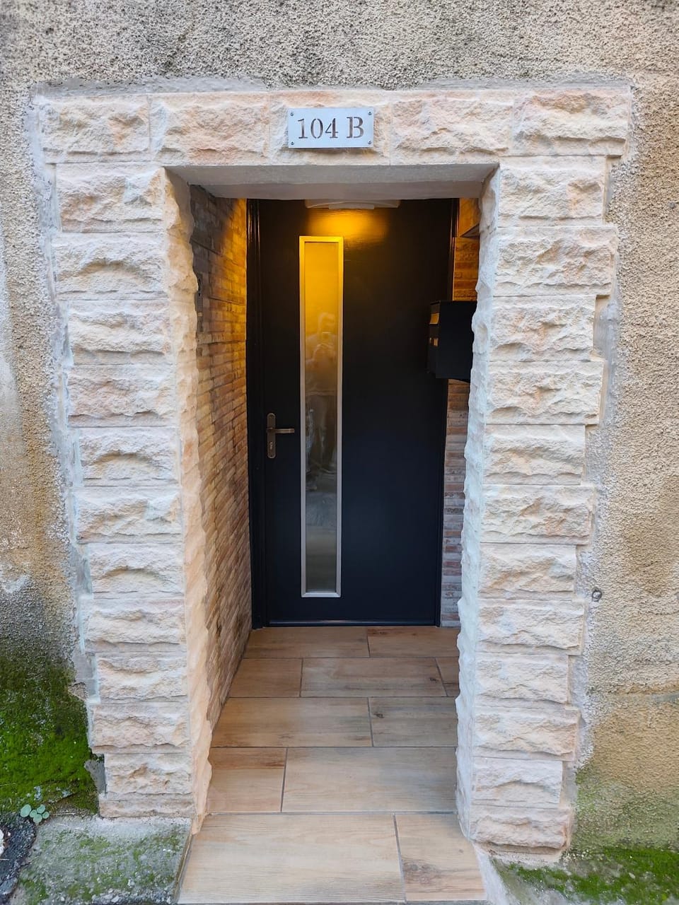 Facade/entrance
