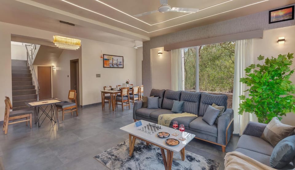 Living room, Seating area, air conditioner