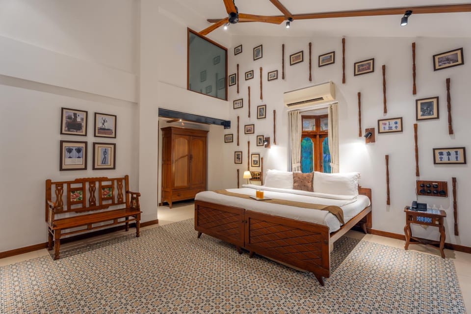 Bed, TV and multimedia, Bedroom, air conditioner