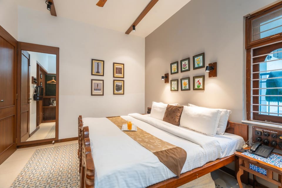 Bed, Bedroom