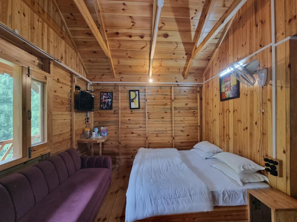 Mid Conifer Cottage Villa Vacation rental in Himachal Pradesh