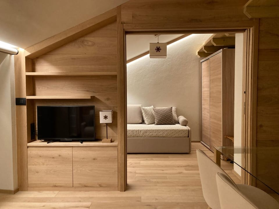 TV and multimedia, Bedroom