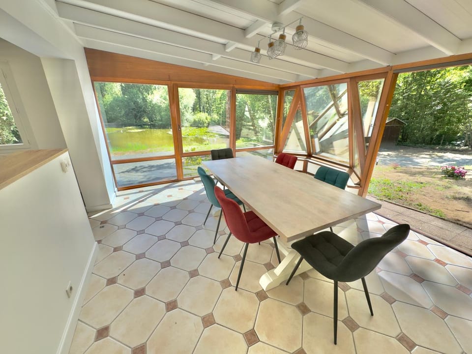 Dining area, Garden view