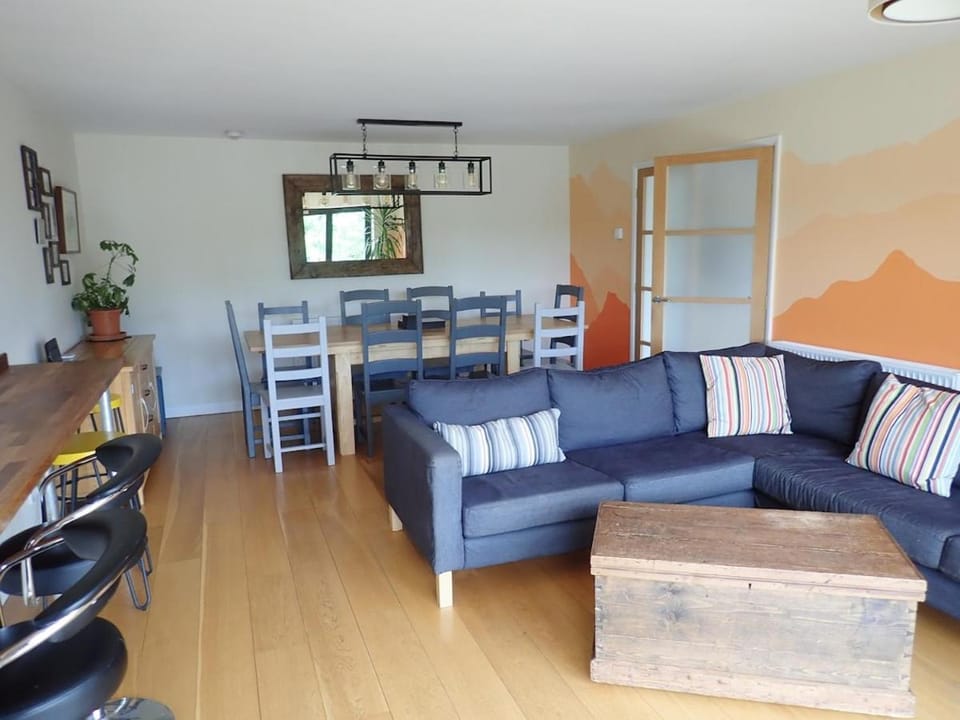 Living room, Dining area, kitchen
