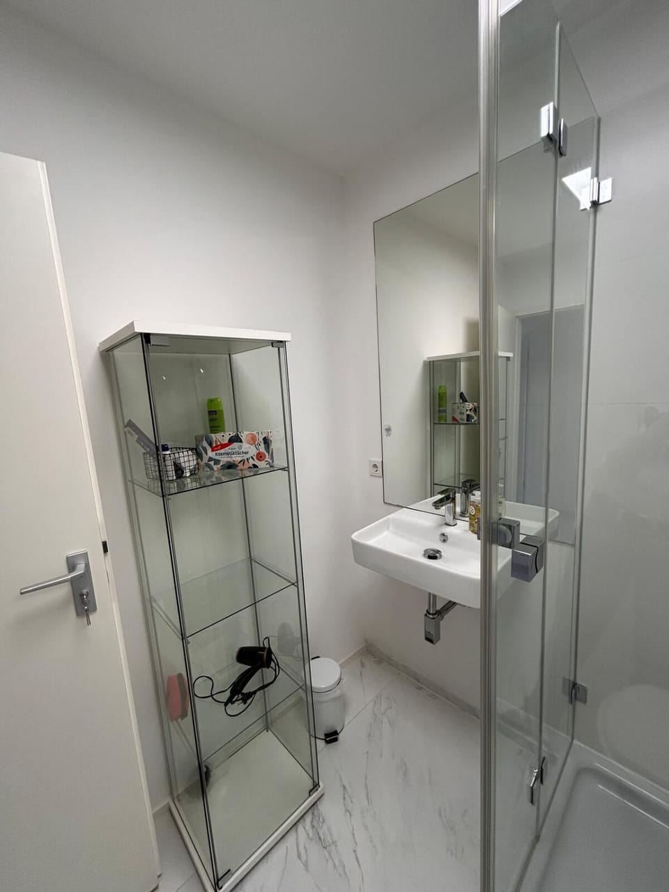 Apartment mit 3 Wohn- Schlafzimmern Apartment in Saarbrücken