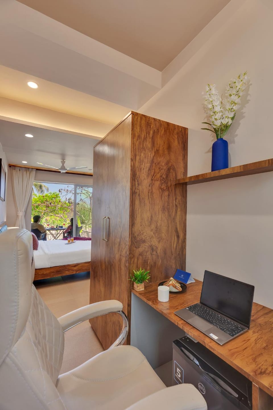 minibar, wardrobe