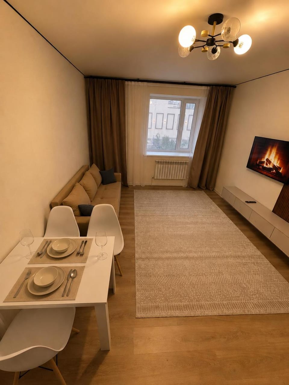 Kitchen or kitchenette, Seating area