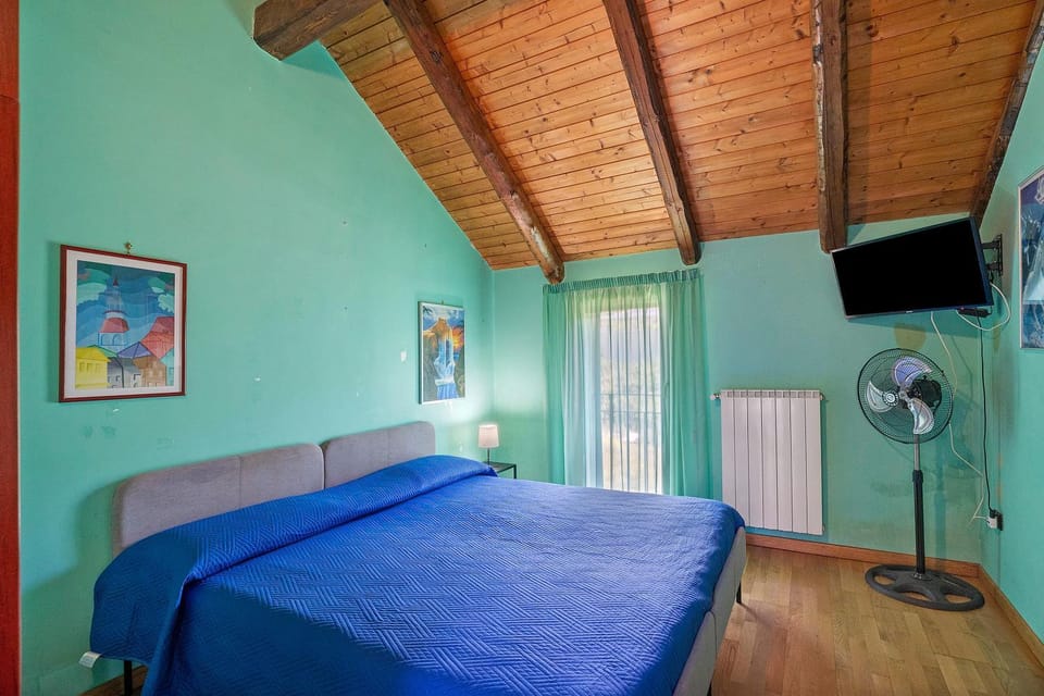 Property building, Living room, Bedroom