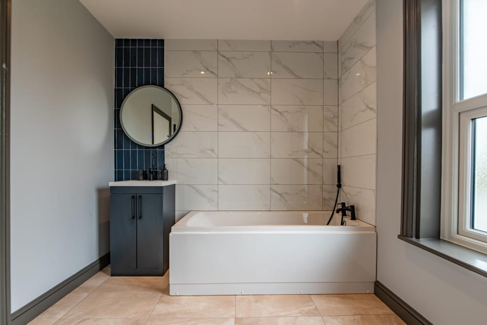 Bathroom, Bath