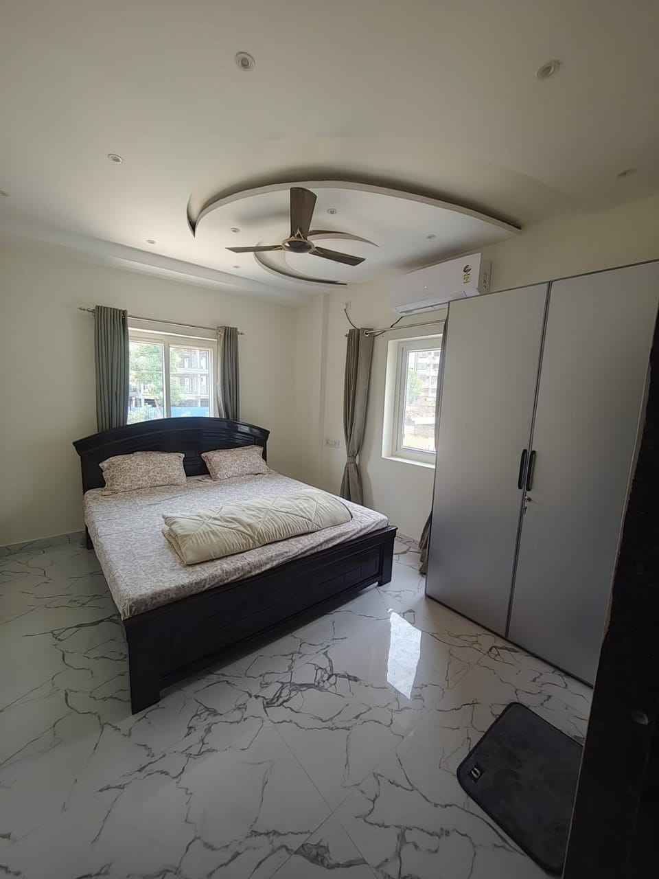 Premium 3BHK Family Apartment with Parking and Fast Wifi Apartment in Hyderabad