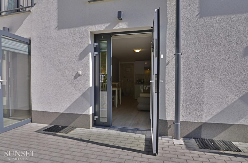 Facade/entrance, Day